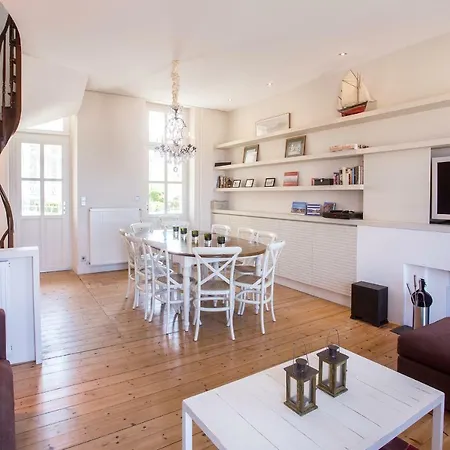 Holiday home La Fregate- Vue Sur Mer- Rochebonne
