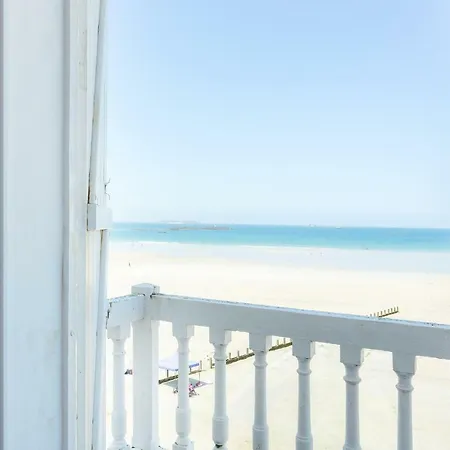 Holiday home La Fregate- Vue Sur Mer- Rochebonne *